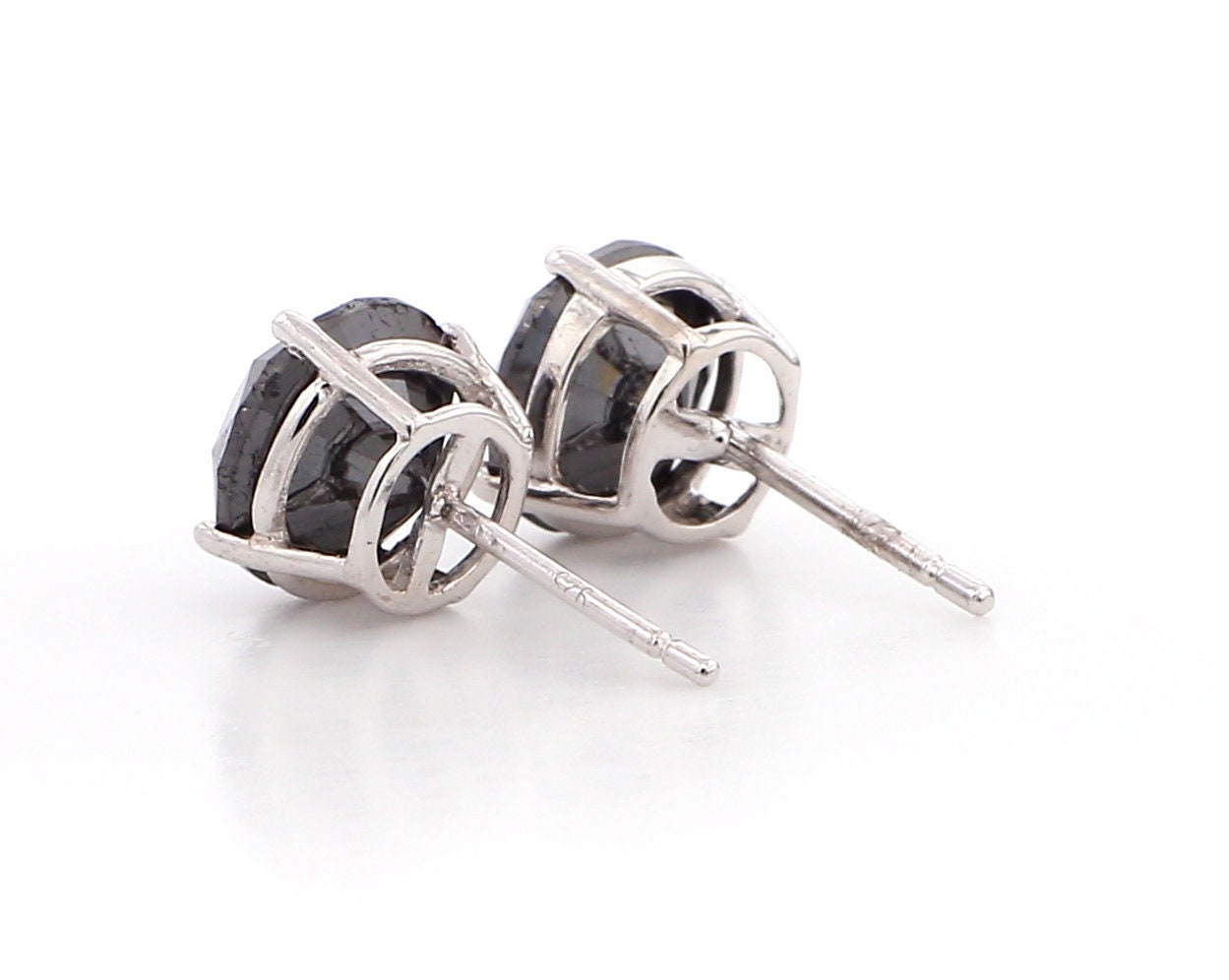 Black Diamond Earth Mine Diamonds Stud
