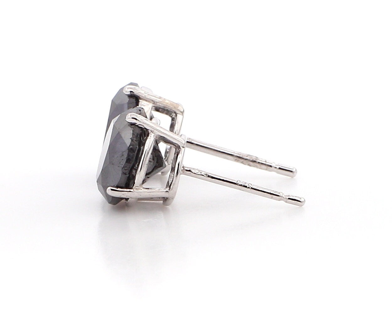 Black Diamond Earth Mine Diamonds Stud
